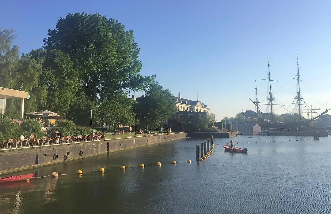 Top-Notch Space Along Canal In Historic Centre-1